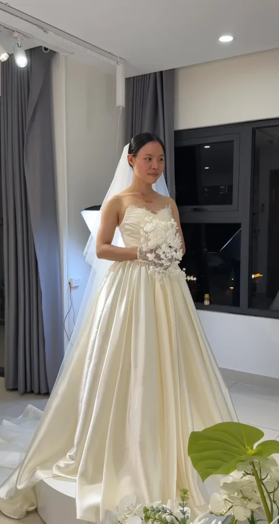 Video ngắn LAM’S Bridal — Có những khoảnh khắc chỉ đến một lần trong đời. Và mỗi cô dâu đều xứng