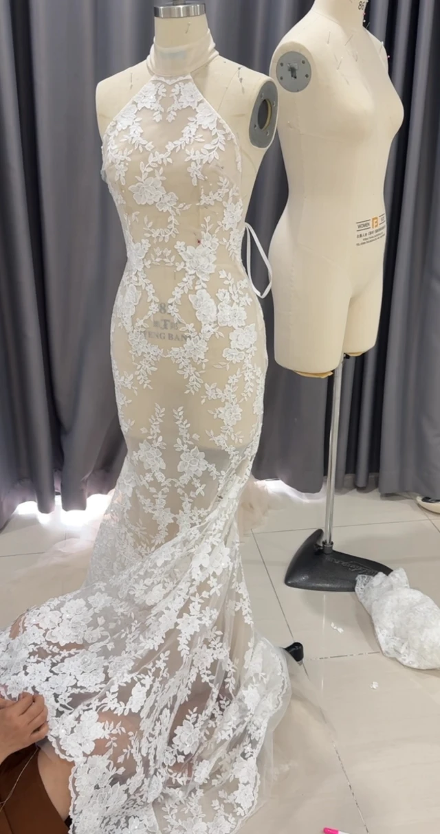 Video ngắn LAM’S Bridal — Váy cưới may đo online cho cô dâu ở nước ngoài