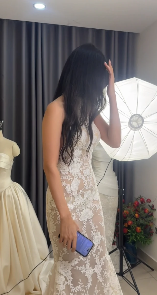Video ngắn LAM’S Bridal — váy cưới may đo online cho cô dâu quốc tế bay về Việt Nam